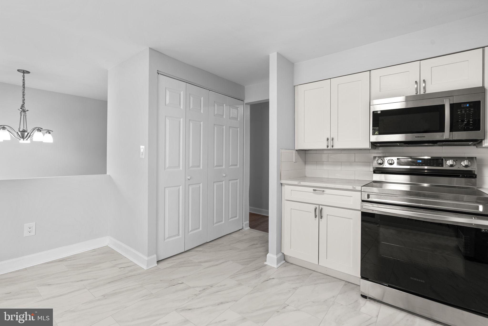 VILLAGE OF OWEN BROWN - Residential