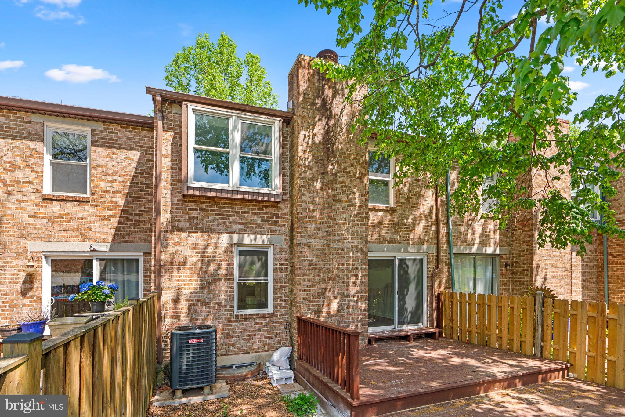 VILLAGE OF OWEN BROWN - Residential