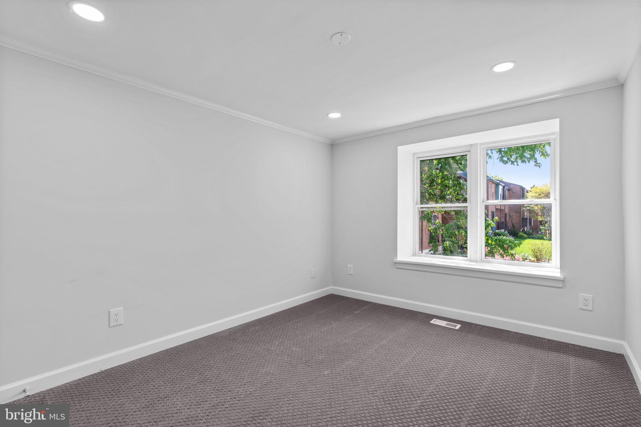 VILLAGE OF OWEN BROWN - Residential