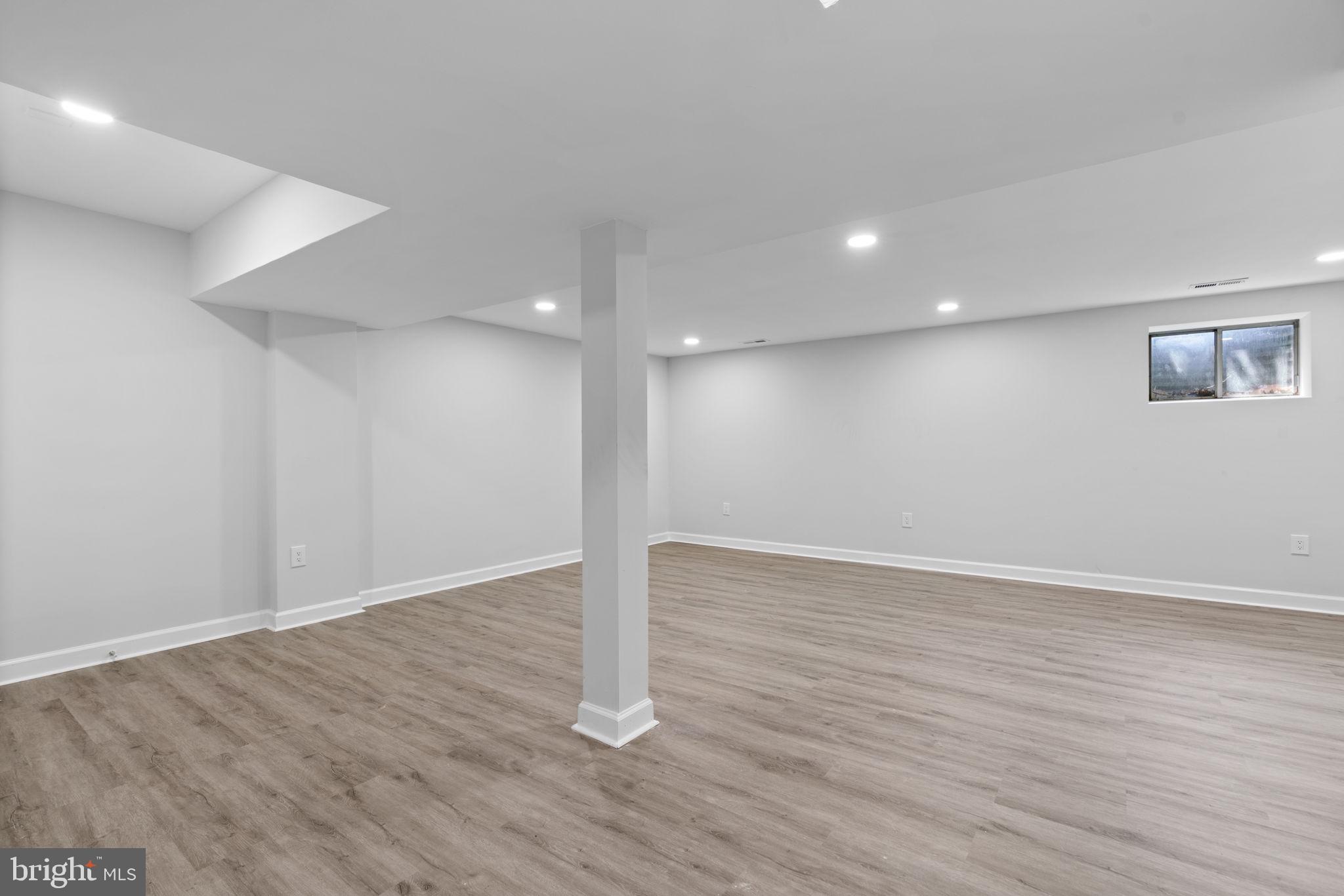 VILLAGE OF OWEN BROWN - Residential