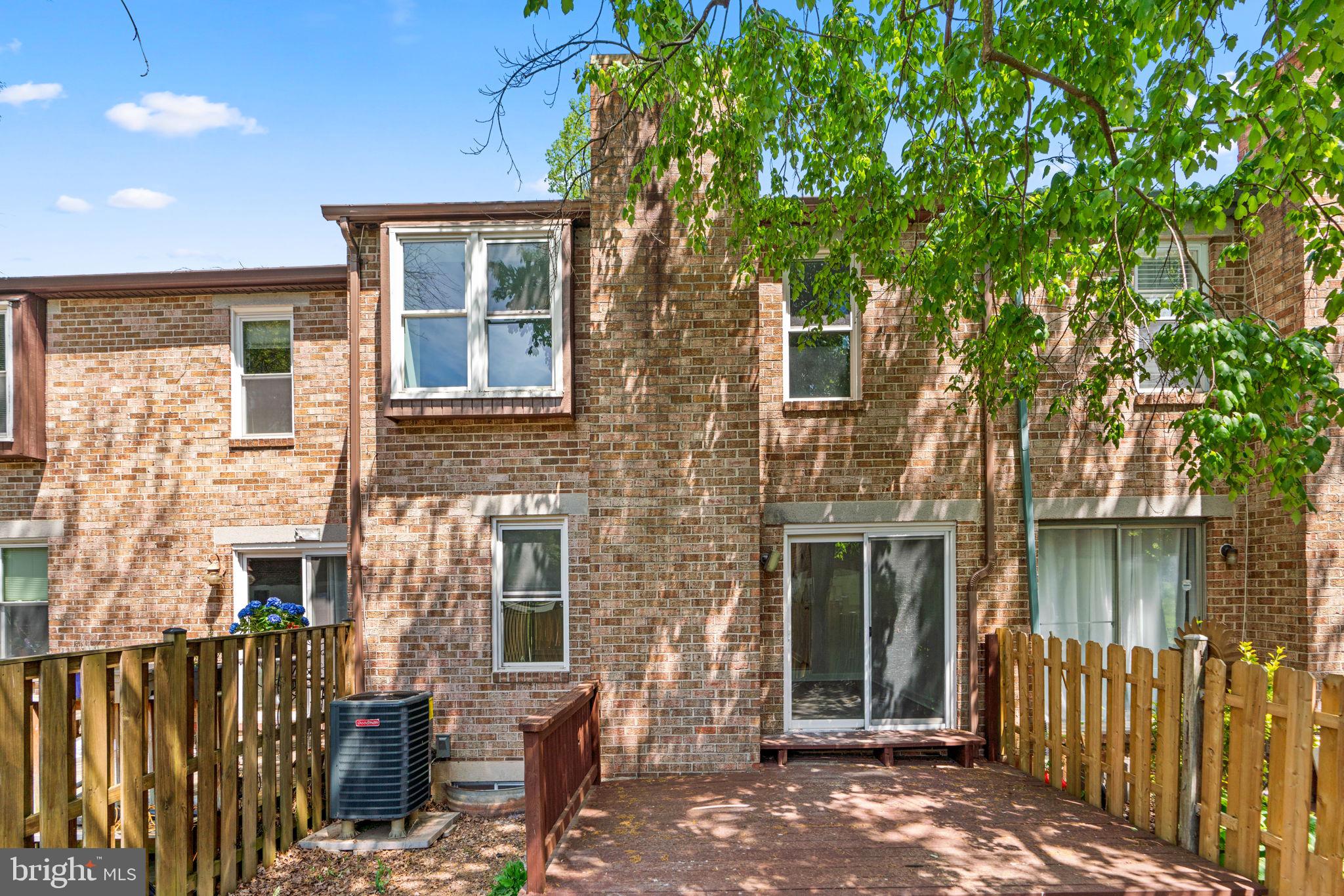 VILLAGE OF OWEN BROWN - Residential