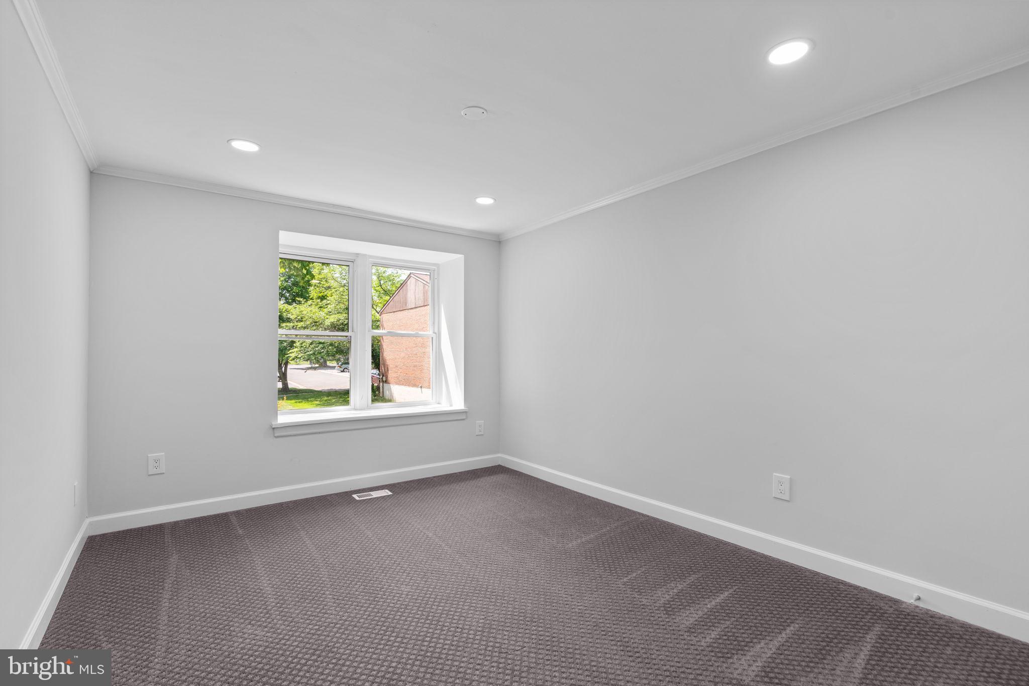 VILLAGE OF OWEN BROWN - Residential