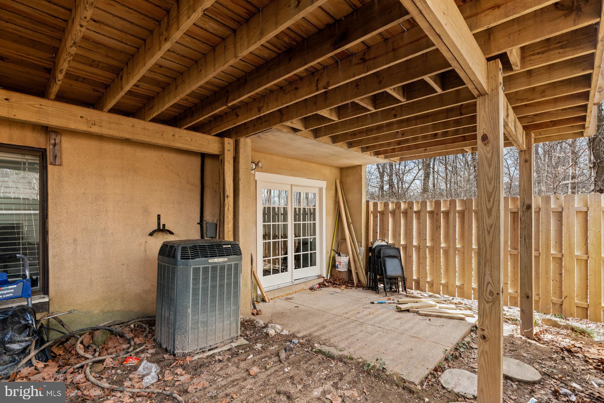 OAKLAND MILLS - Residential