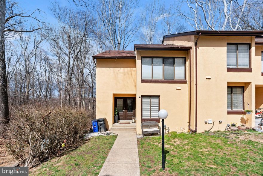 "Stunning renovated home with top-tier upgrades, ready for its new owner to enjoy ultimate comfort!
Near to shopping centers, schools and major roads.

 Don't miss out—bring your best offer today!" 

Owner occupied.