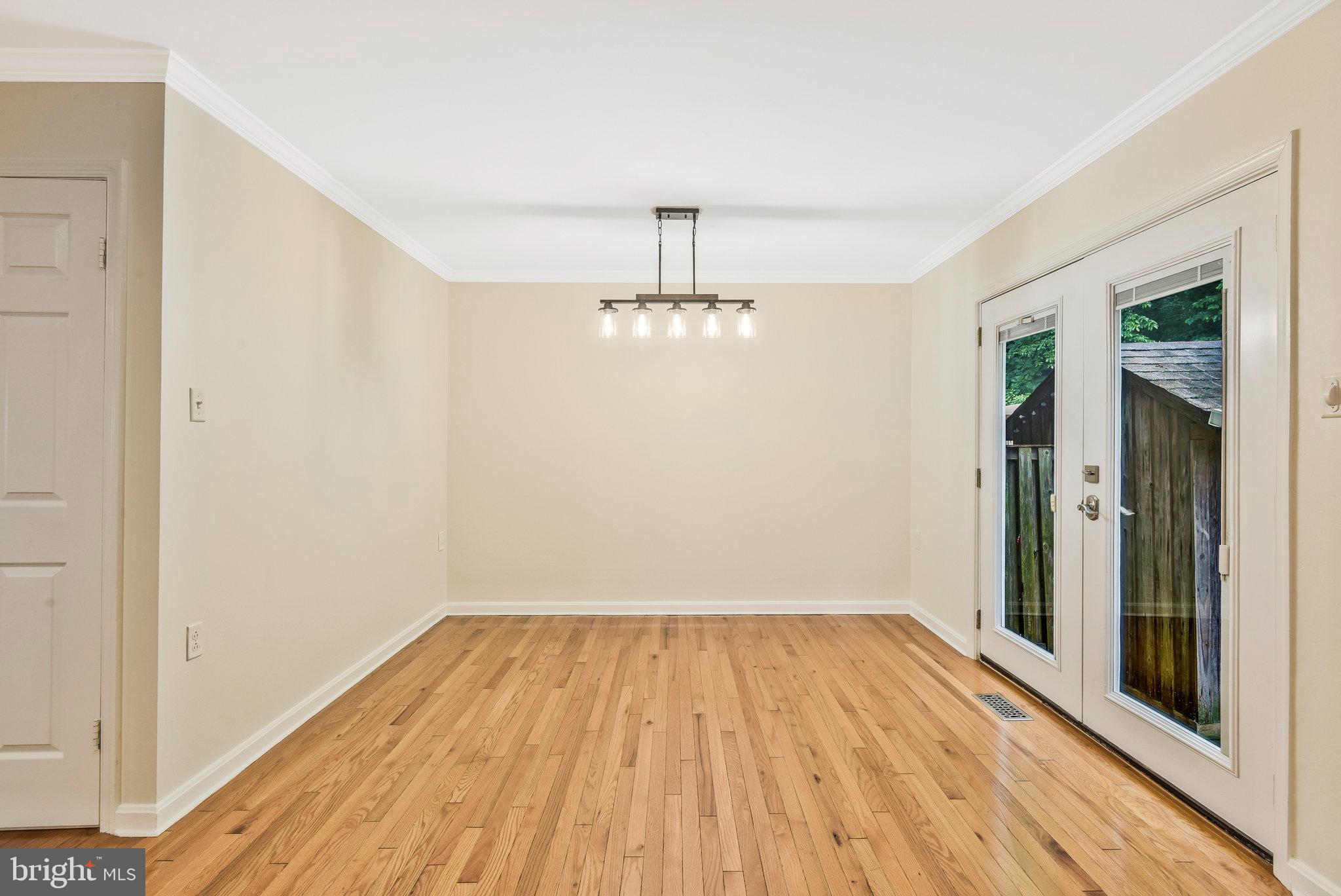 BURKE CENTRE - Residential Lease