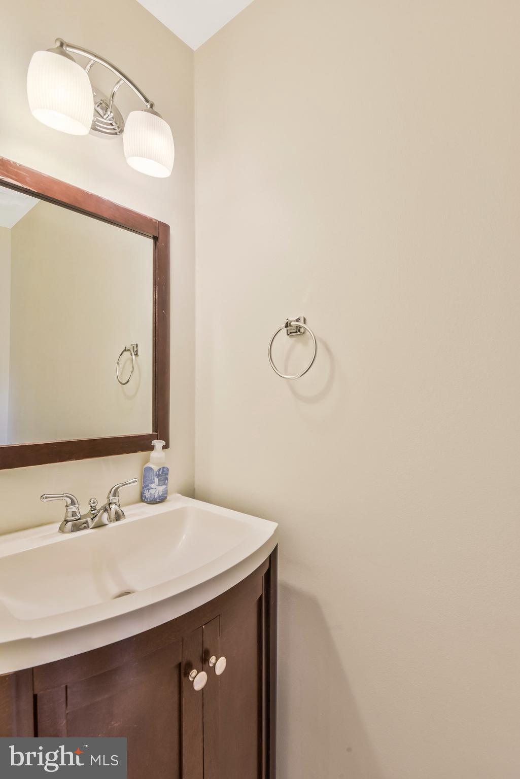 BURKE CENTRE - Residential Lease