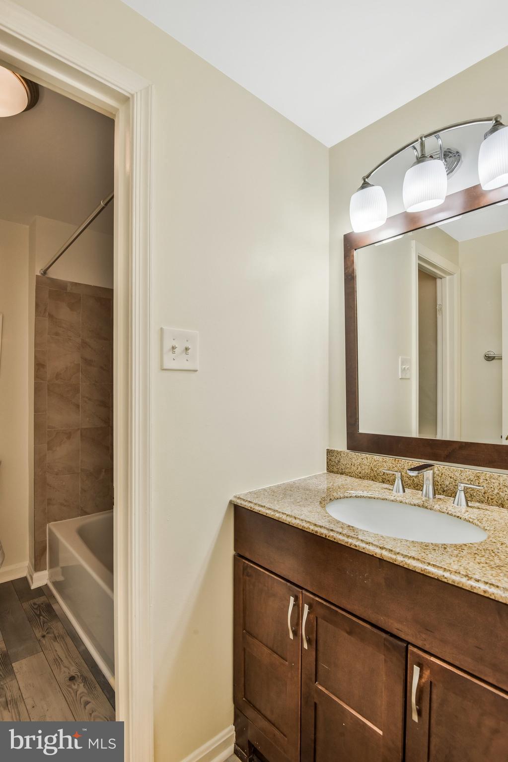 BURKE CENTRE - Residential Lease