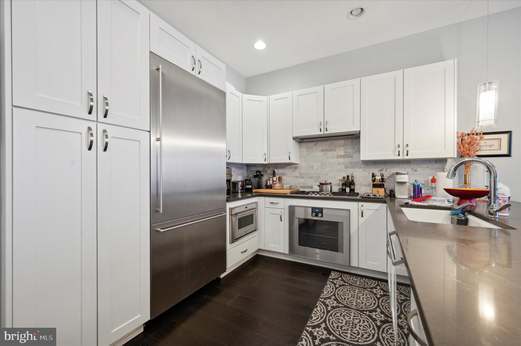 410 S FRONT STREET 206