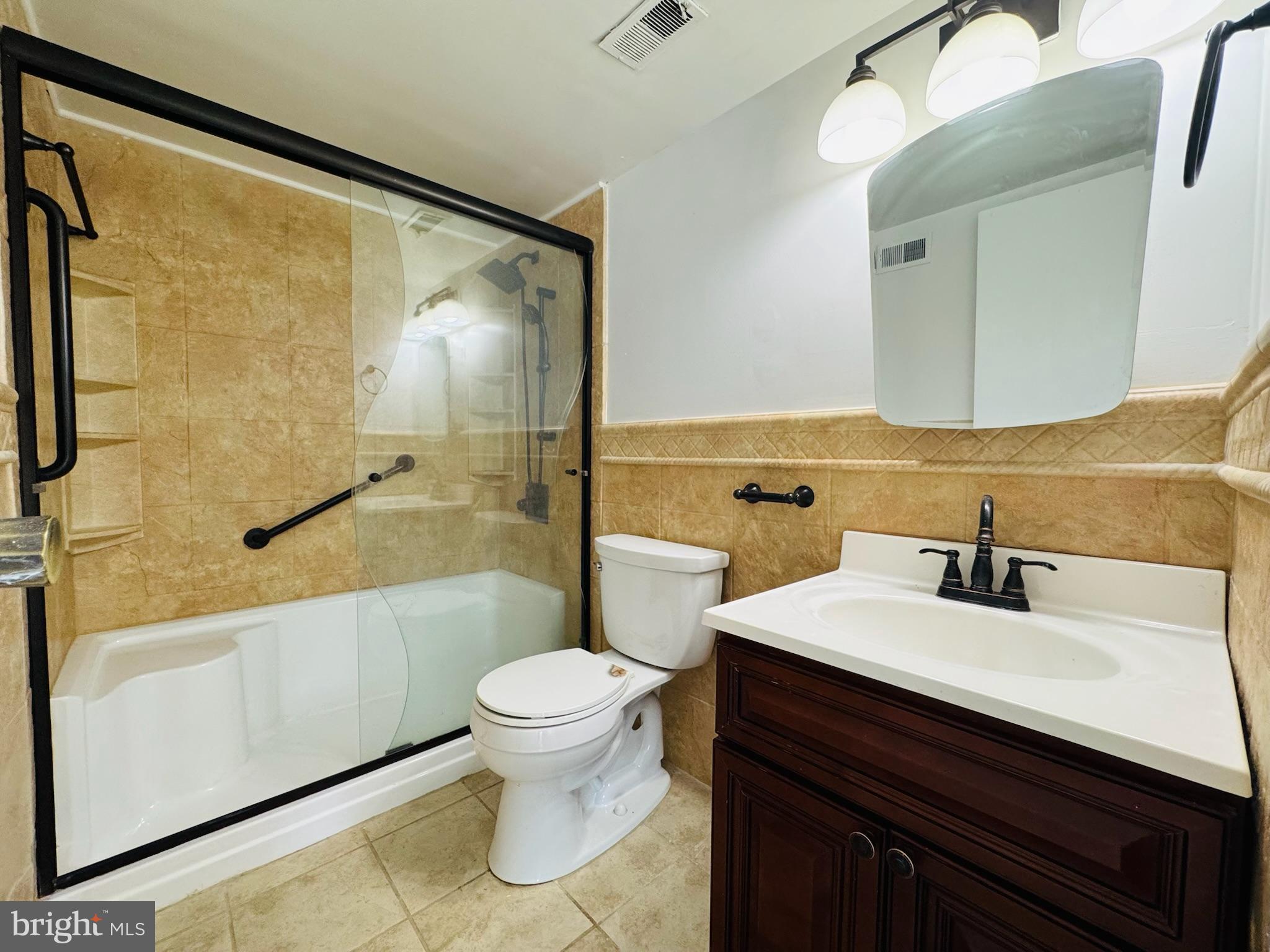 BUSTLETON - Residential