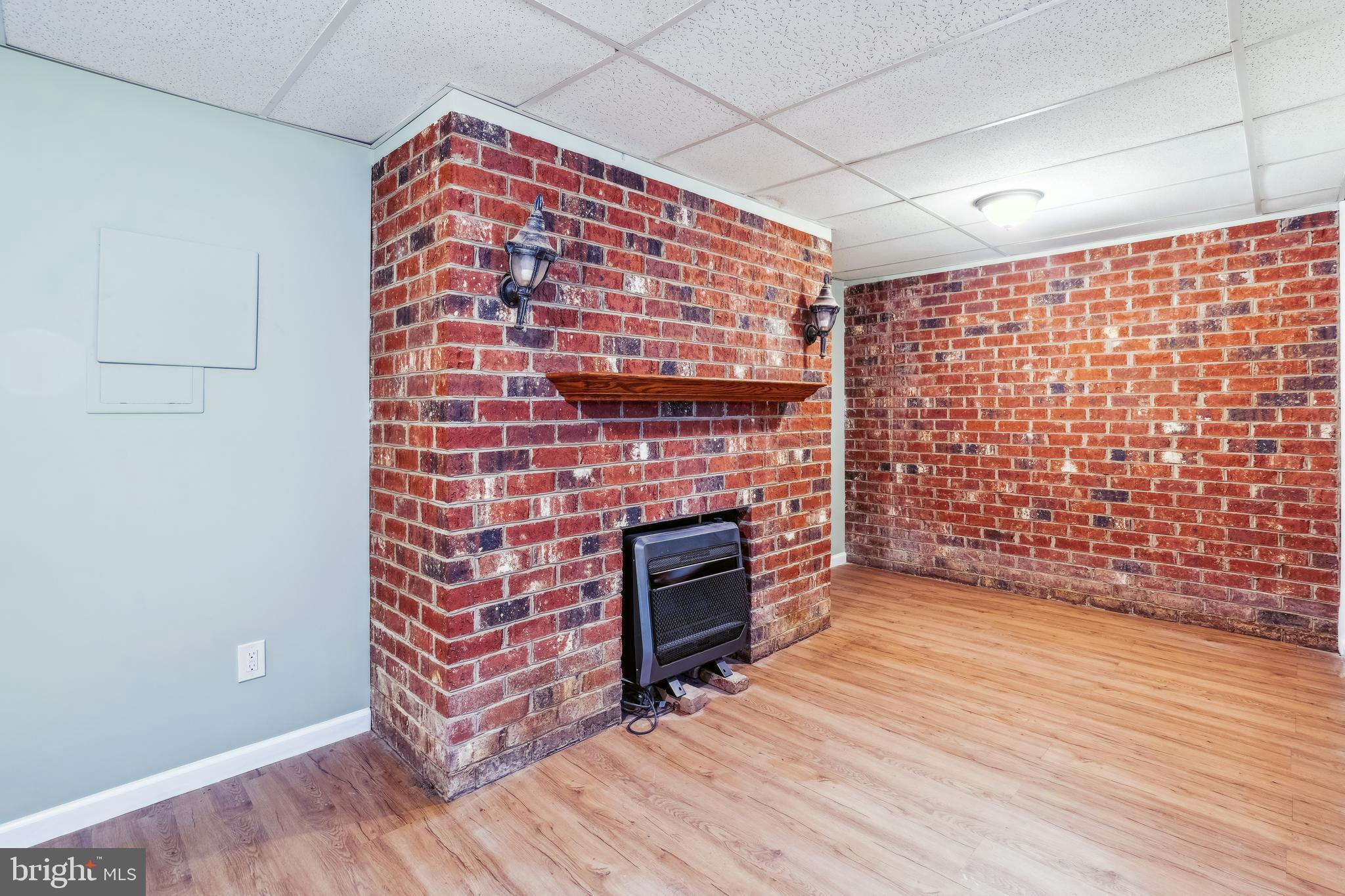 EAST SPRINGBROOK - Residential