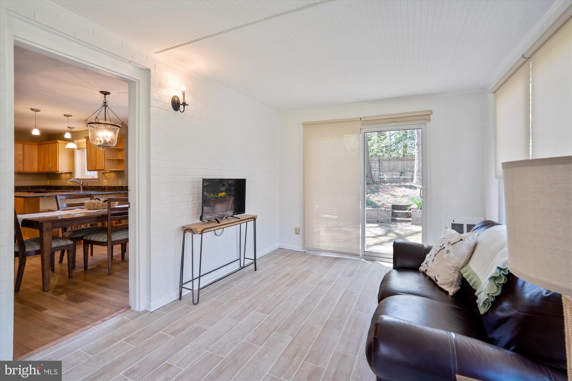 EAST SPRINGBROOK - Residential