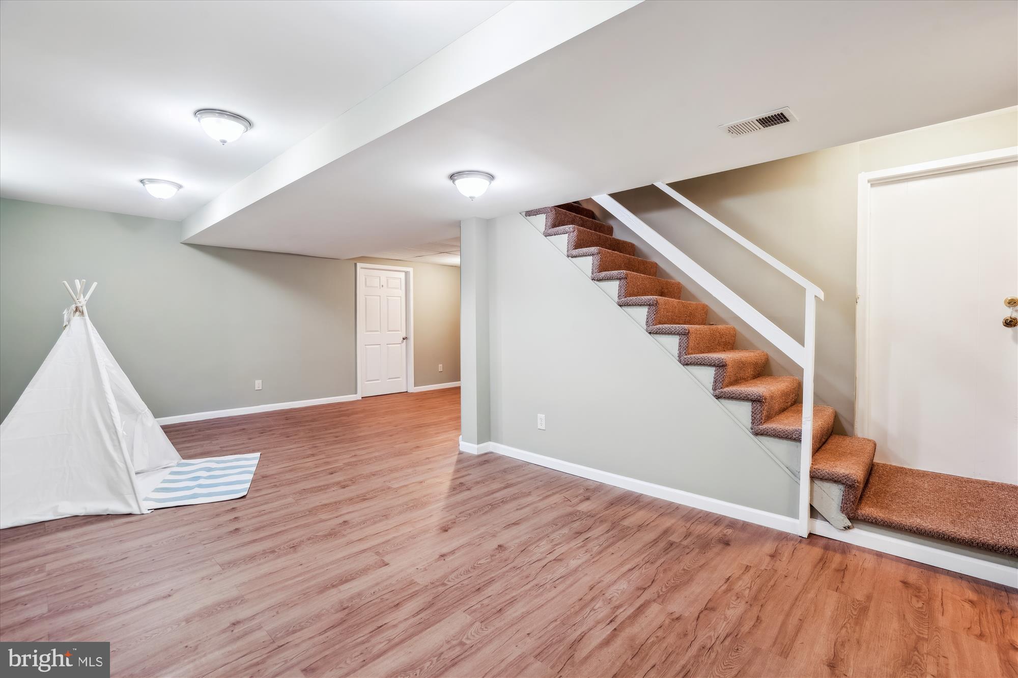 EAST SPRINGBROOK - Residential