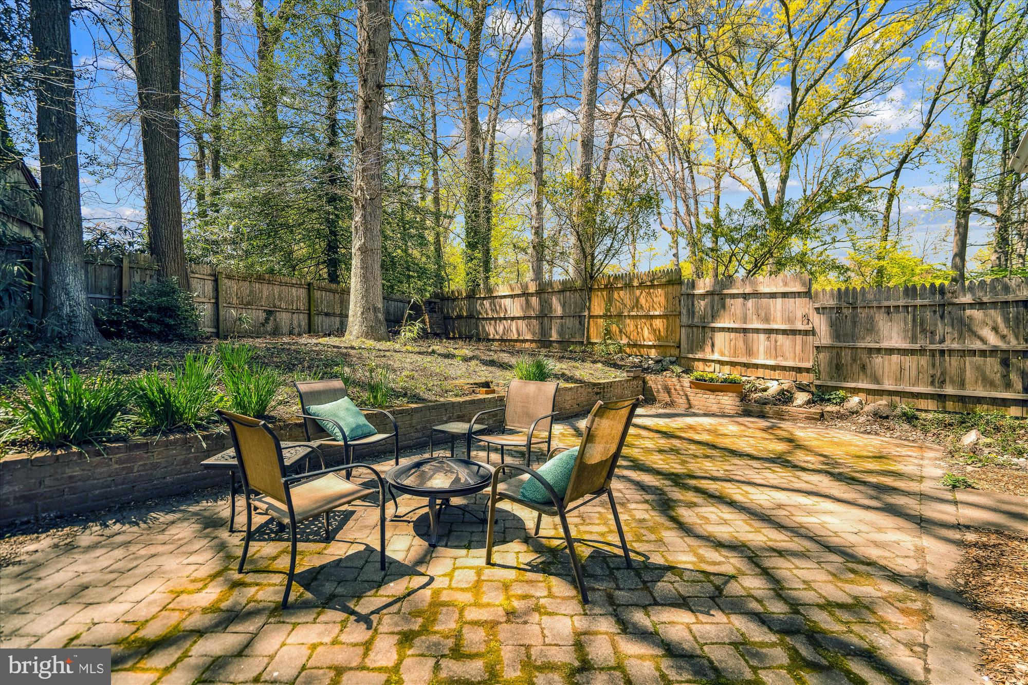 EAST SPRINGBROOK - Residential