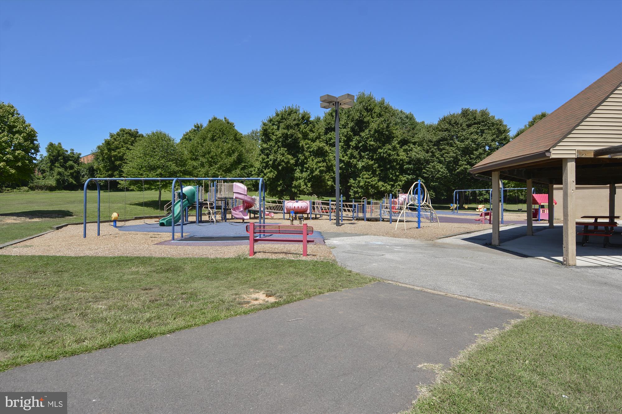 EAST SPRINGBROOK - Residential