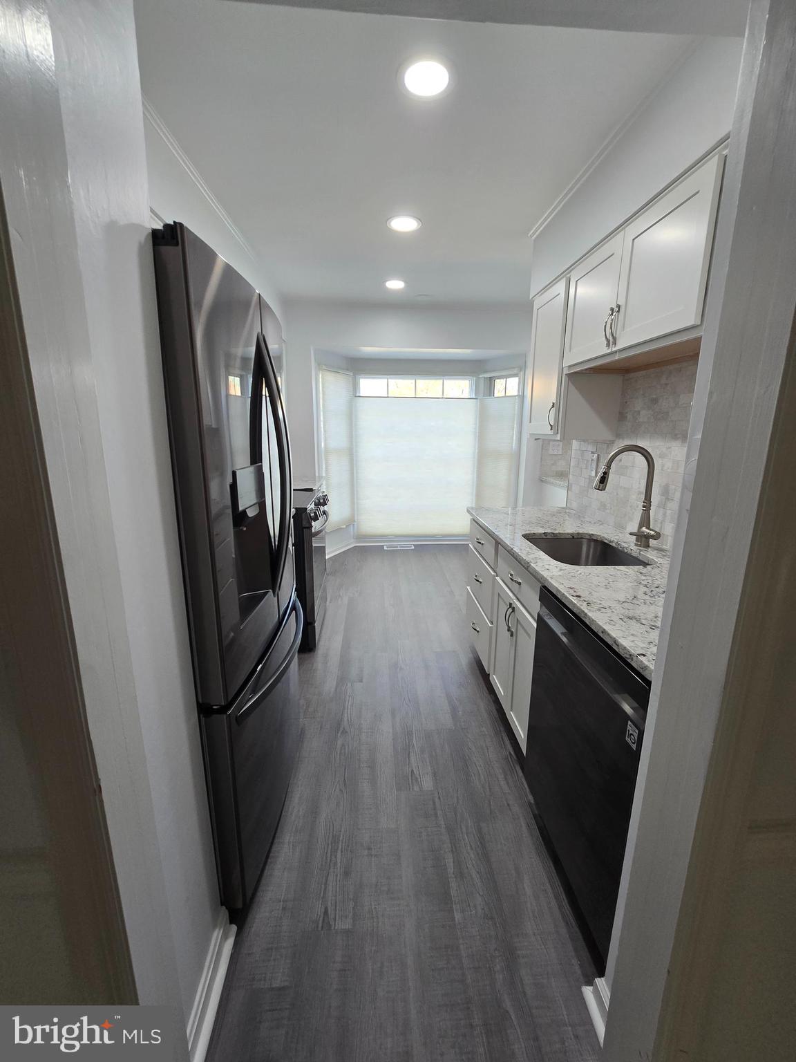 BAY HILLS TANGLEWOOD - Residential