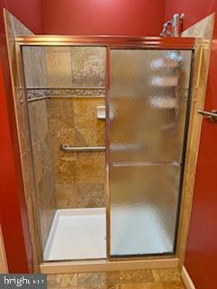 FOUR SEASONS - Residential Lease