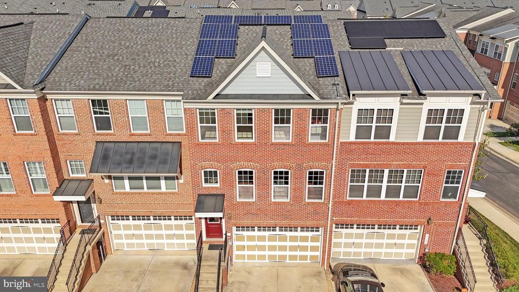 Photo of 2727 Amber Crest Road, HANOVER, MD 21076 (MLS # MDAA2127798)