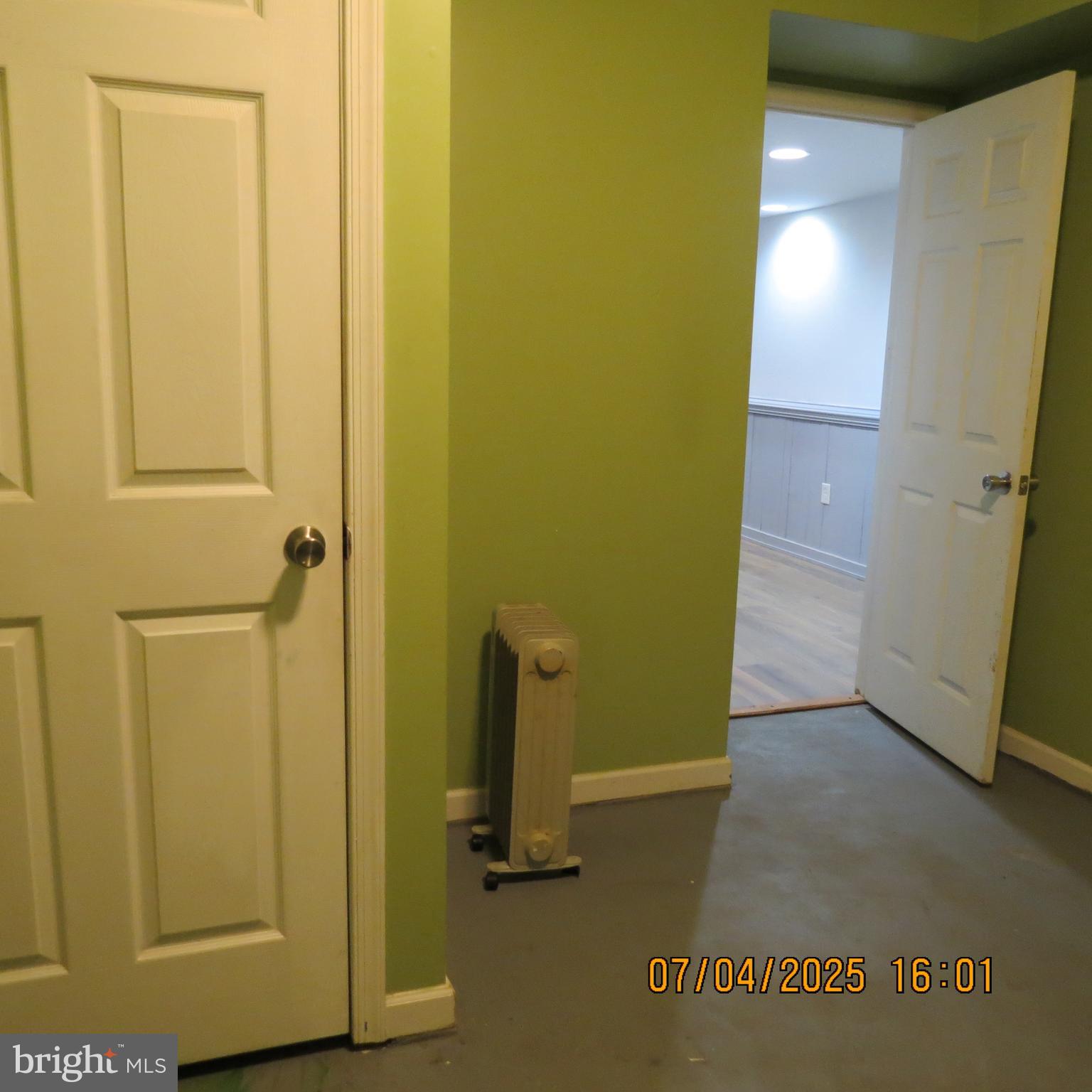 SHADY ACRES - Residential