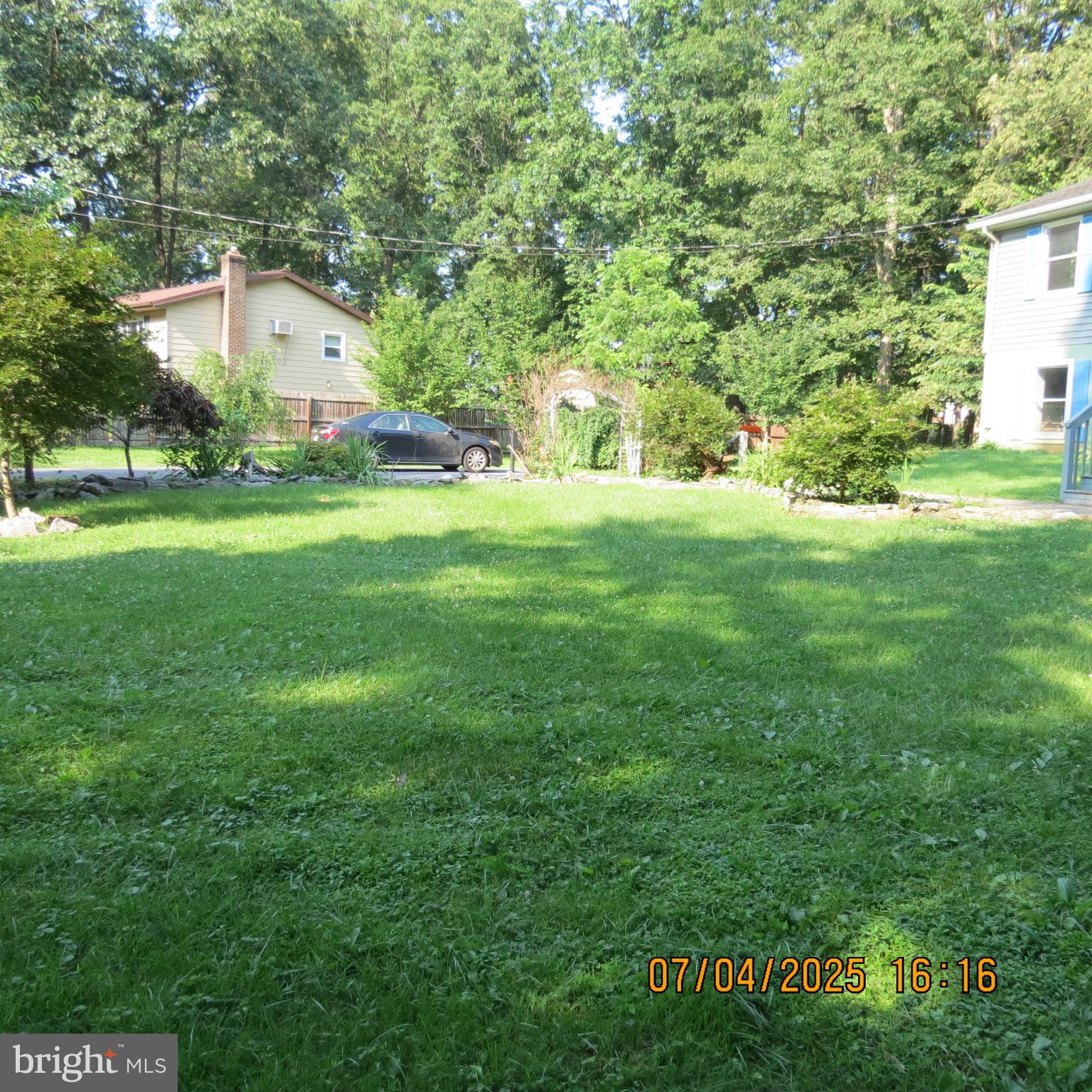 SHADY ACRES - Residential