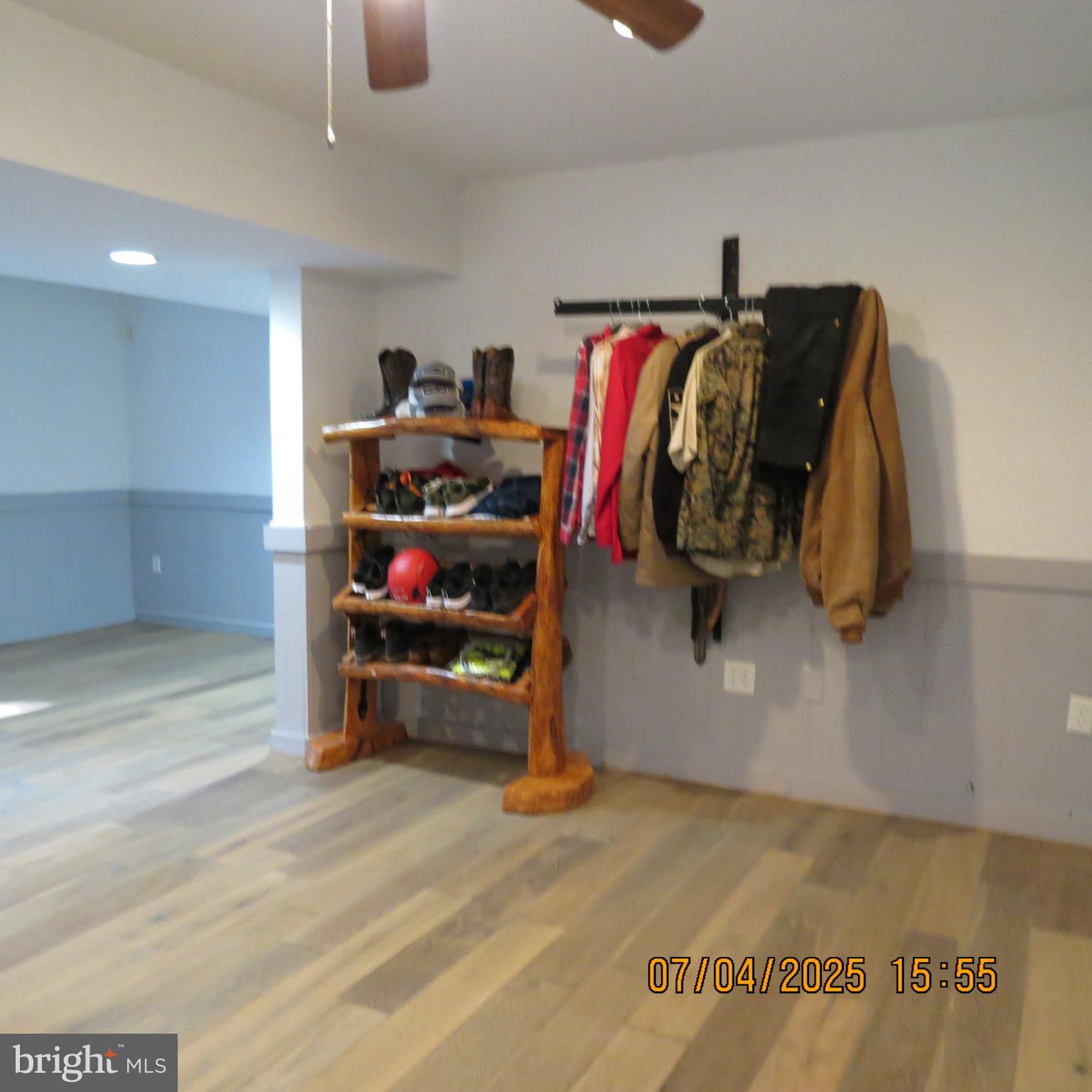 SHADY ACRES - Residential