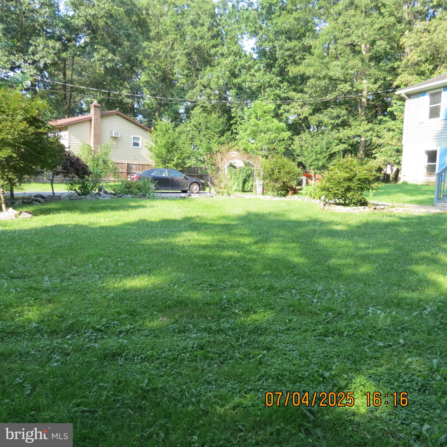 SHADY ACRES - Residential