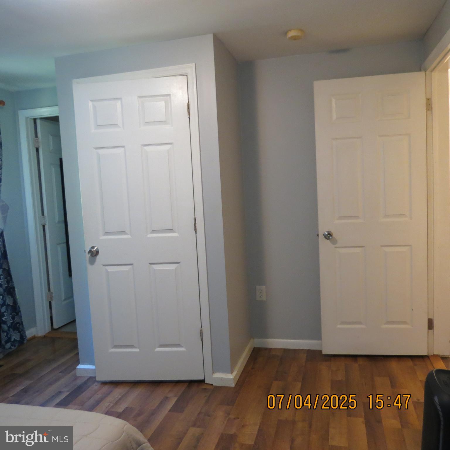 SHADY ACRES - Residential