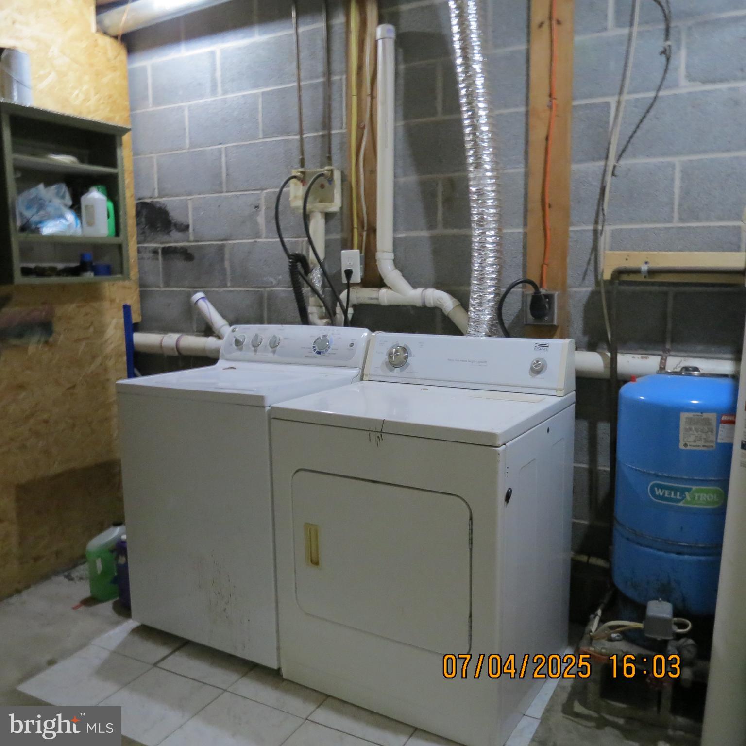 SHADY ACRES - Residential