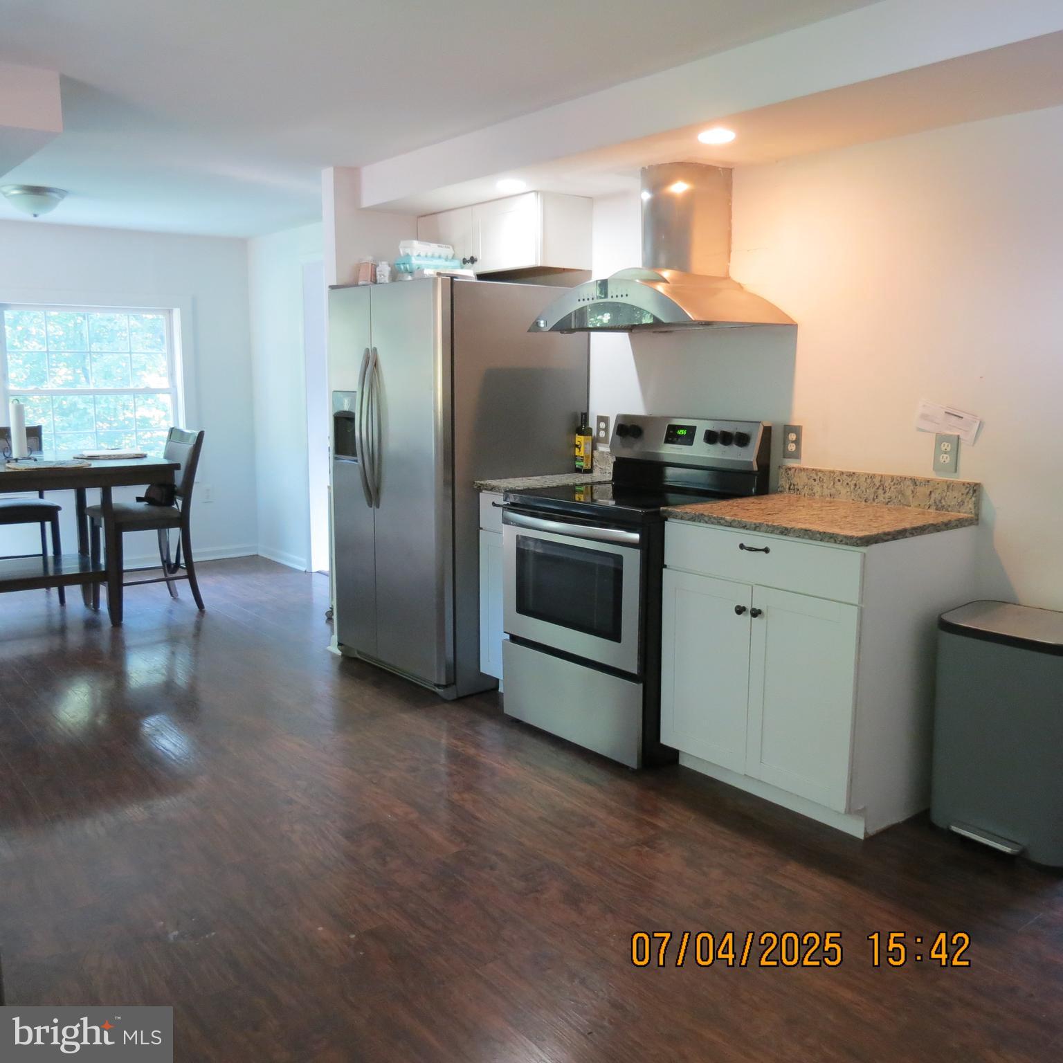 SHADY ACRES - Residential