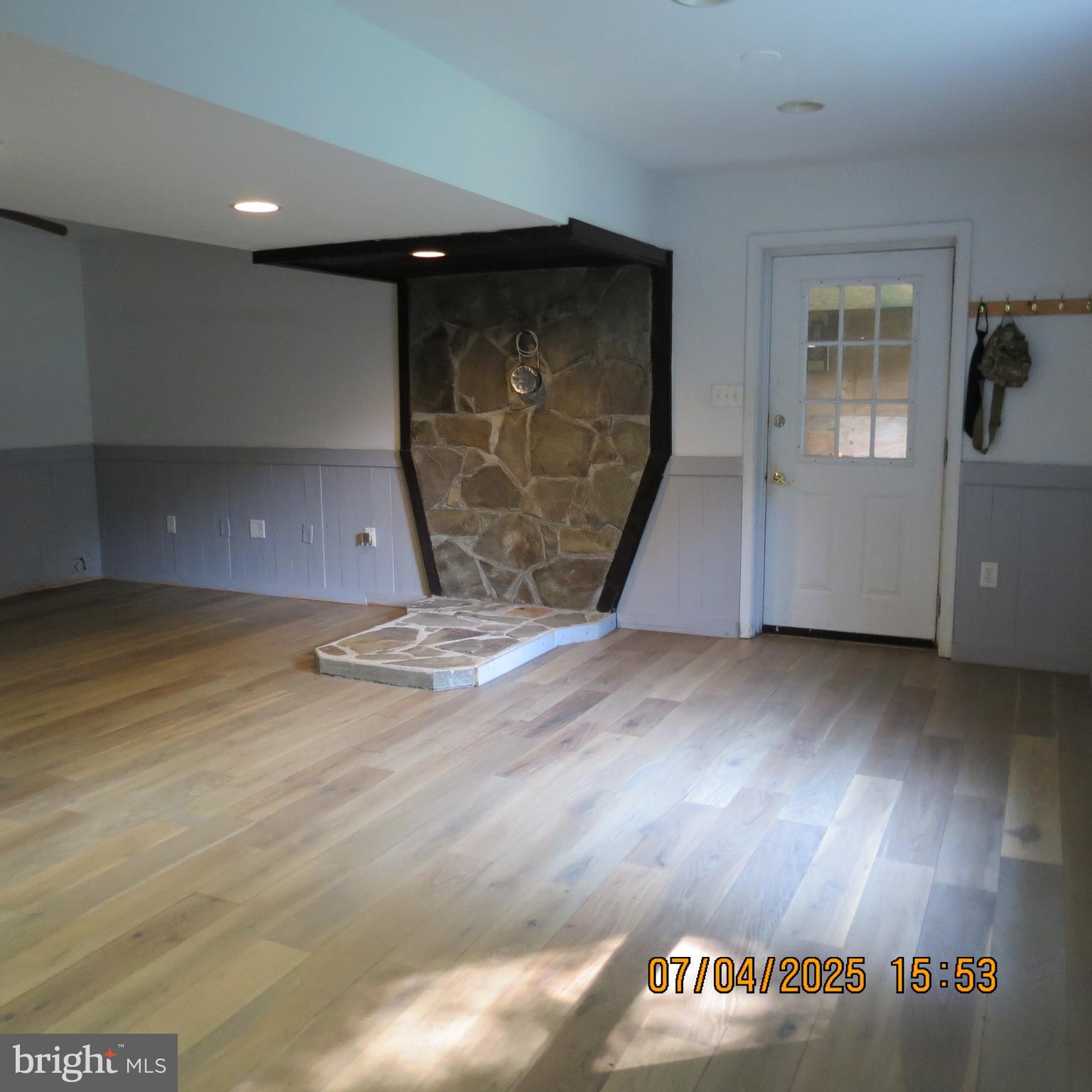 SHADY ACRES - Residential