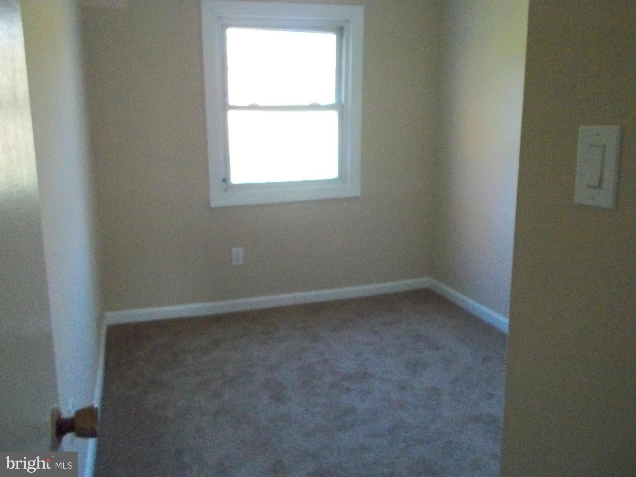 DALE CITY - Residential Lease