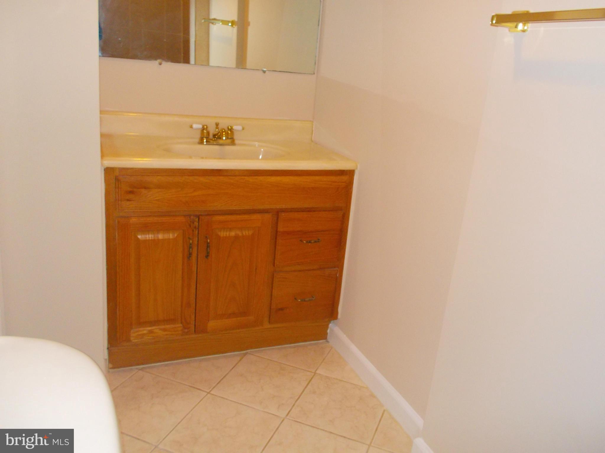 DALE CITY - Residential Lease