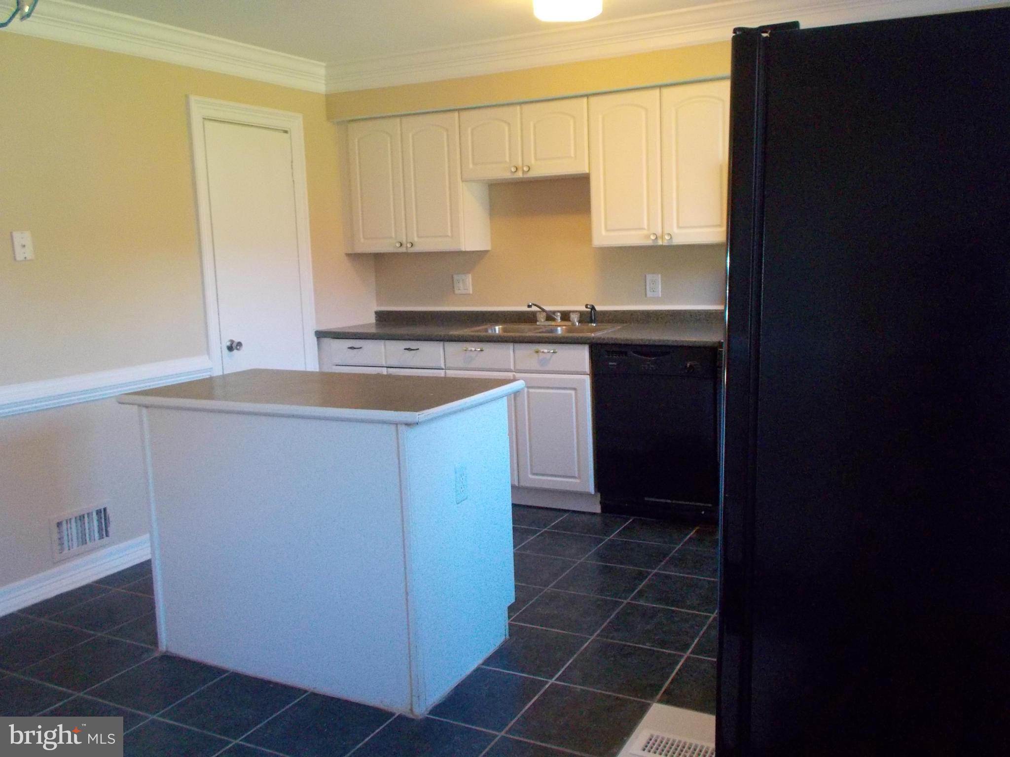 DALE CITY - Residential Lease