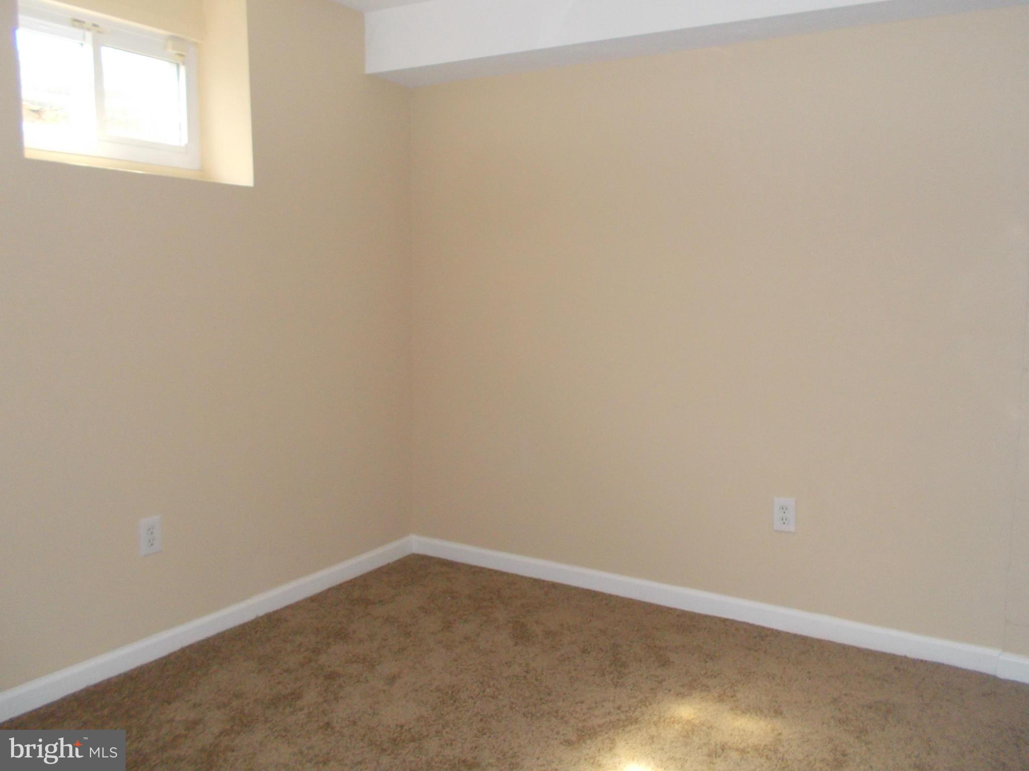 DALE CITY - Residential Lease