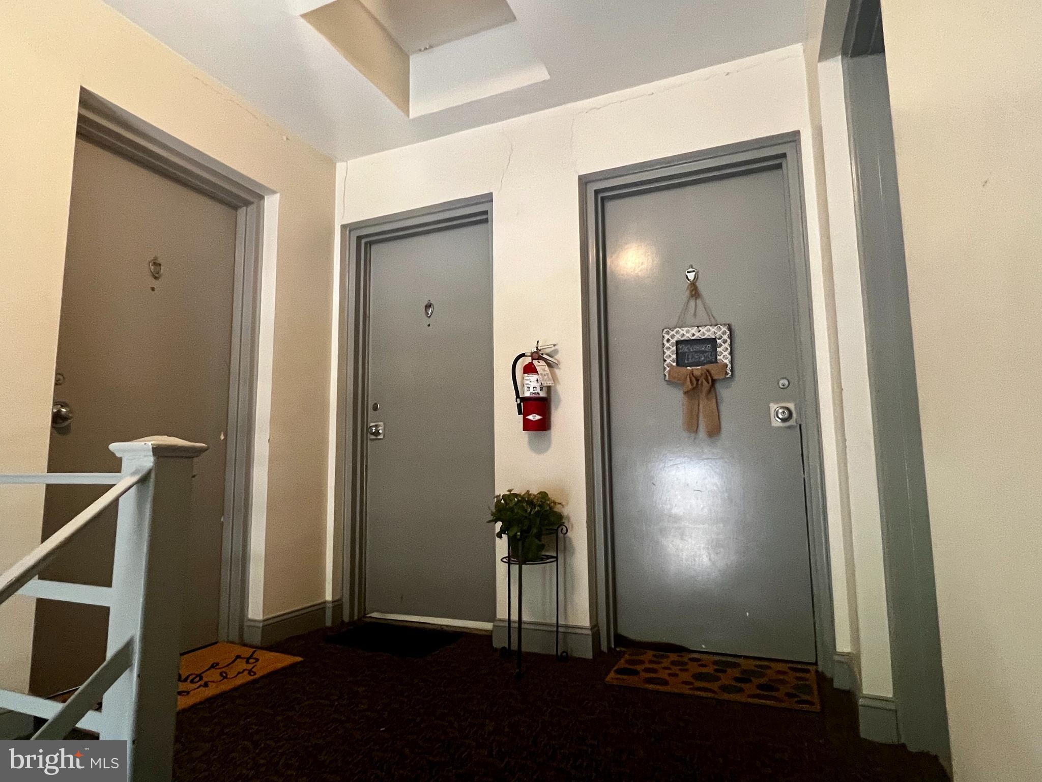 CLARENDON - Residential Lease