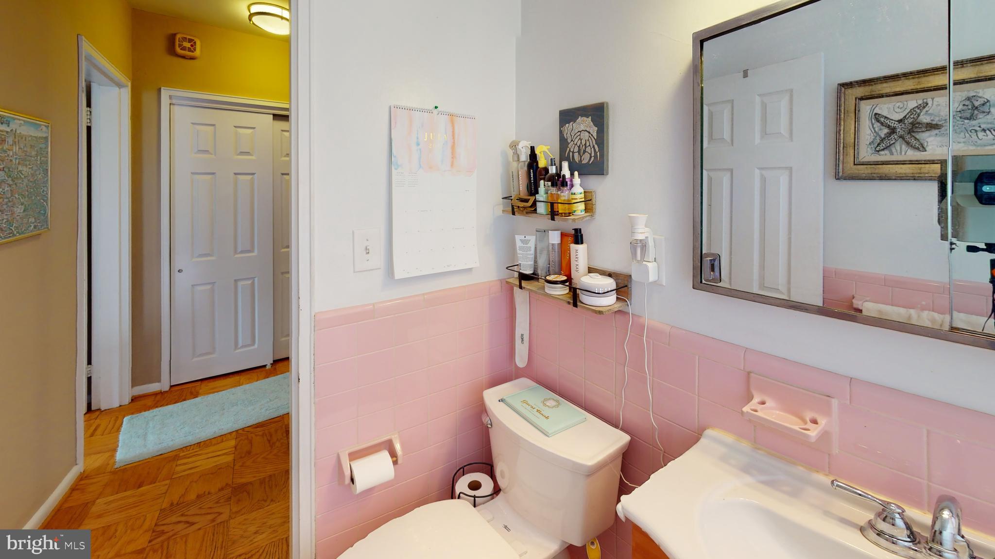 CLARENDON - Residential Lease