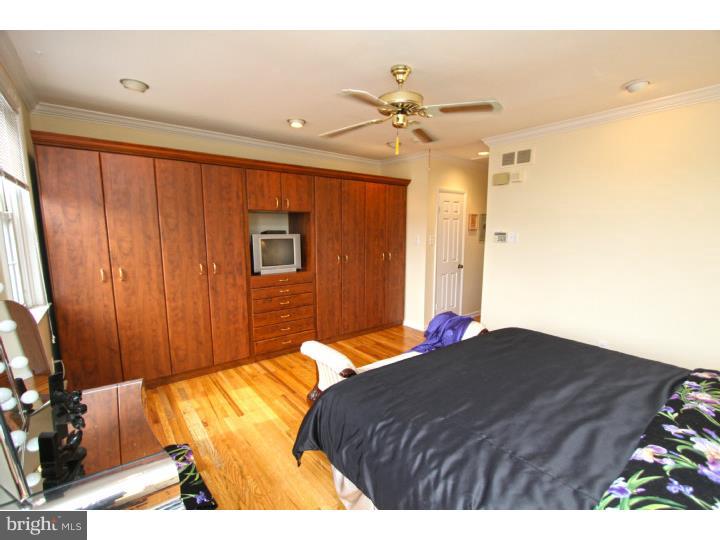 SOCIETY HILL - Residential