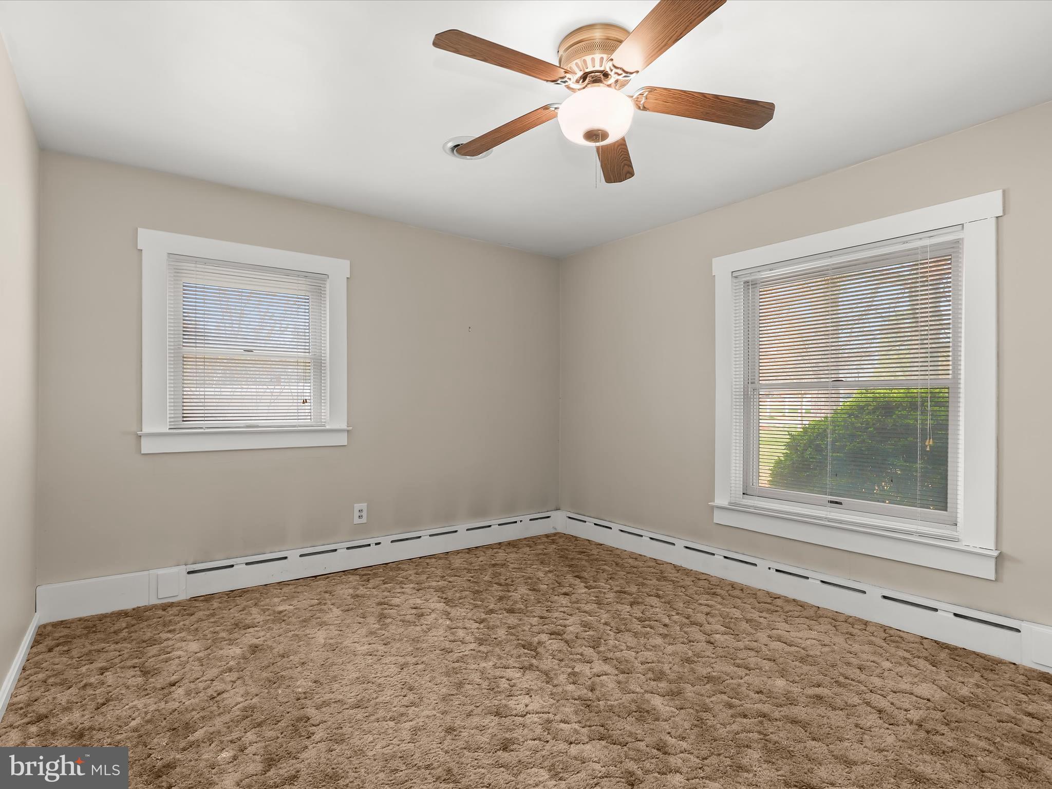 HONEYSUCKLE RIDGE - Residential