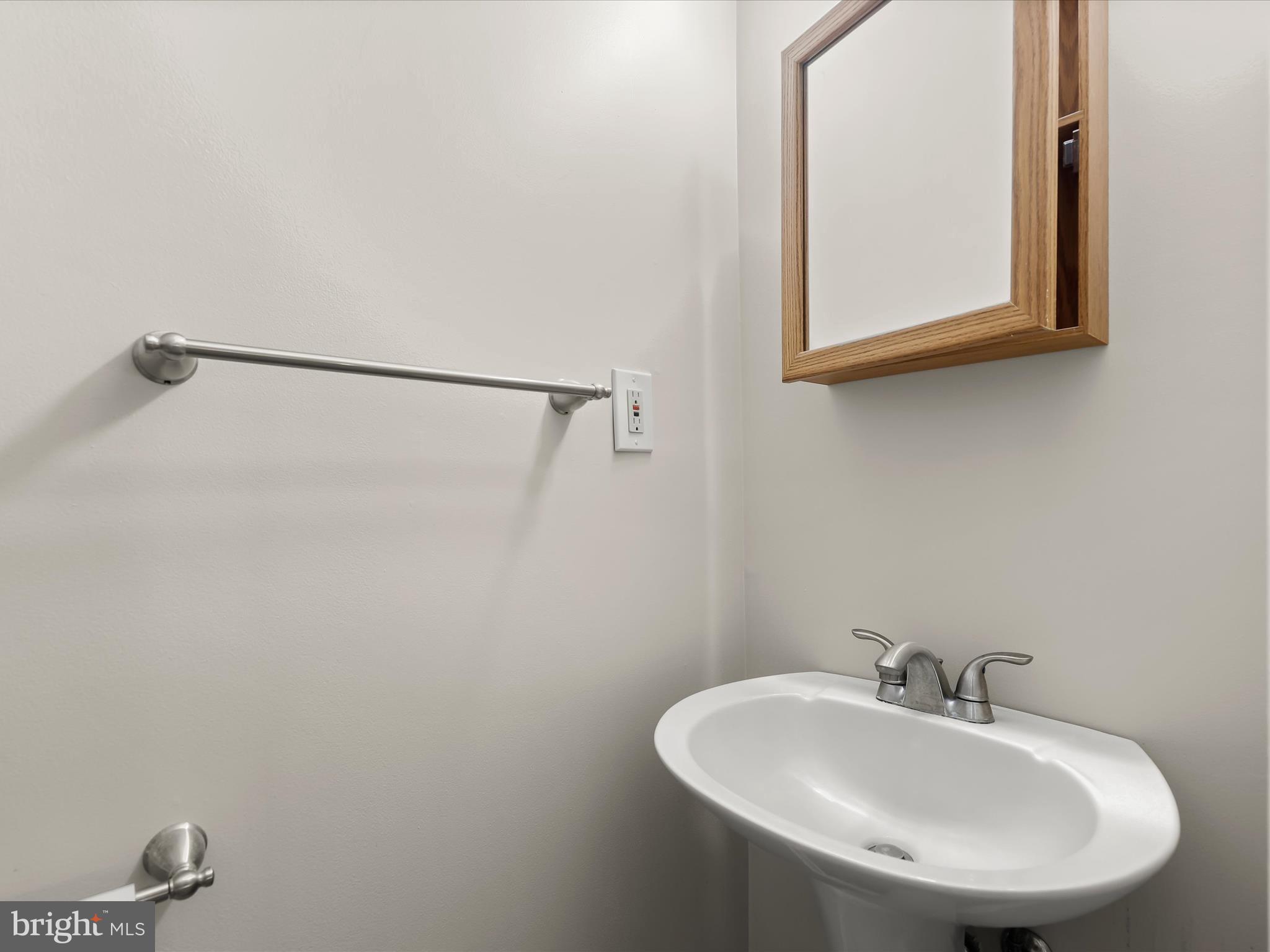 HONEYSUCKLE RIDGE - Residential