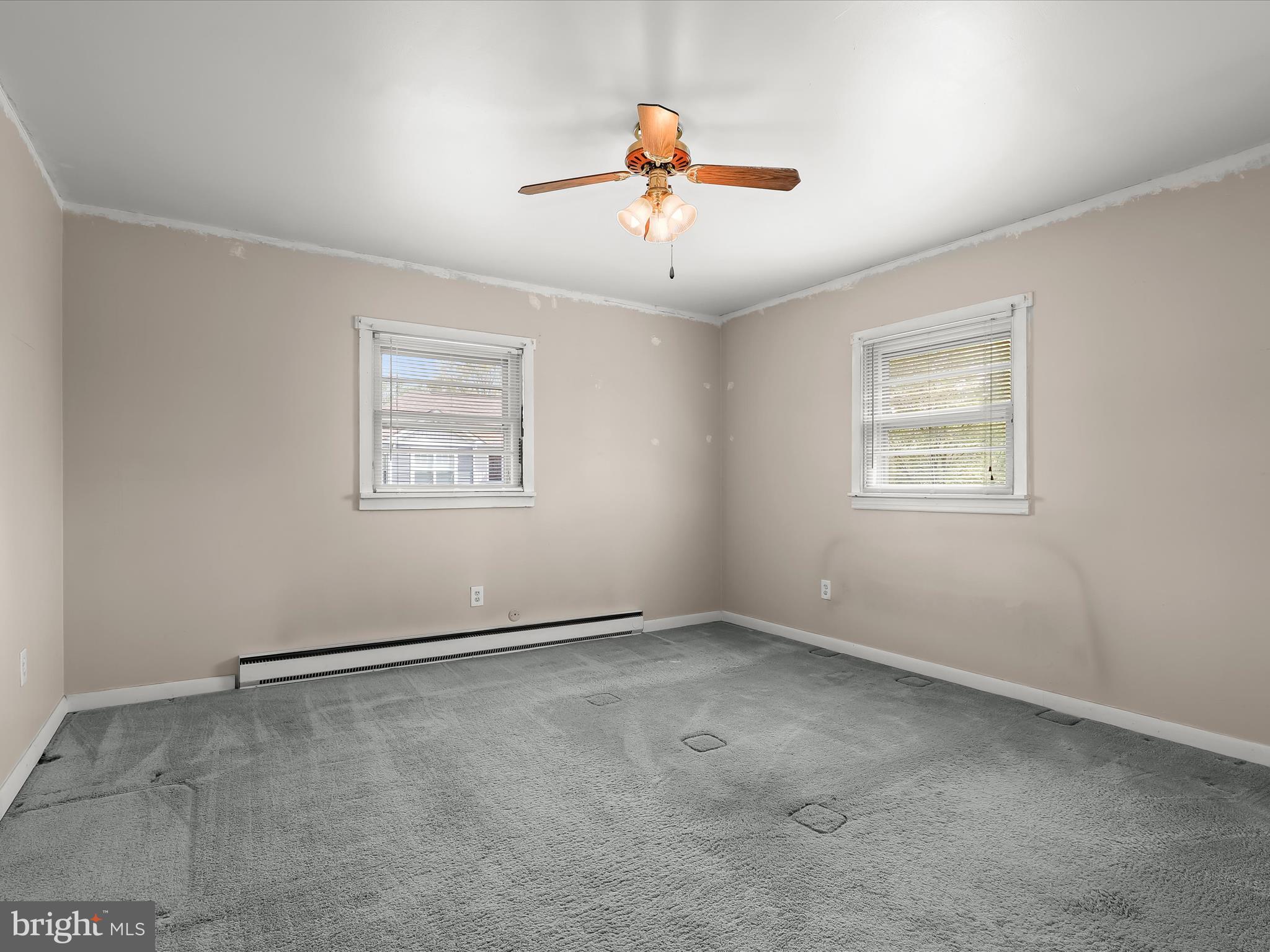 HONEYSUCKLE RIDGE - Residential