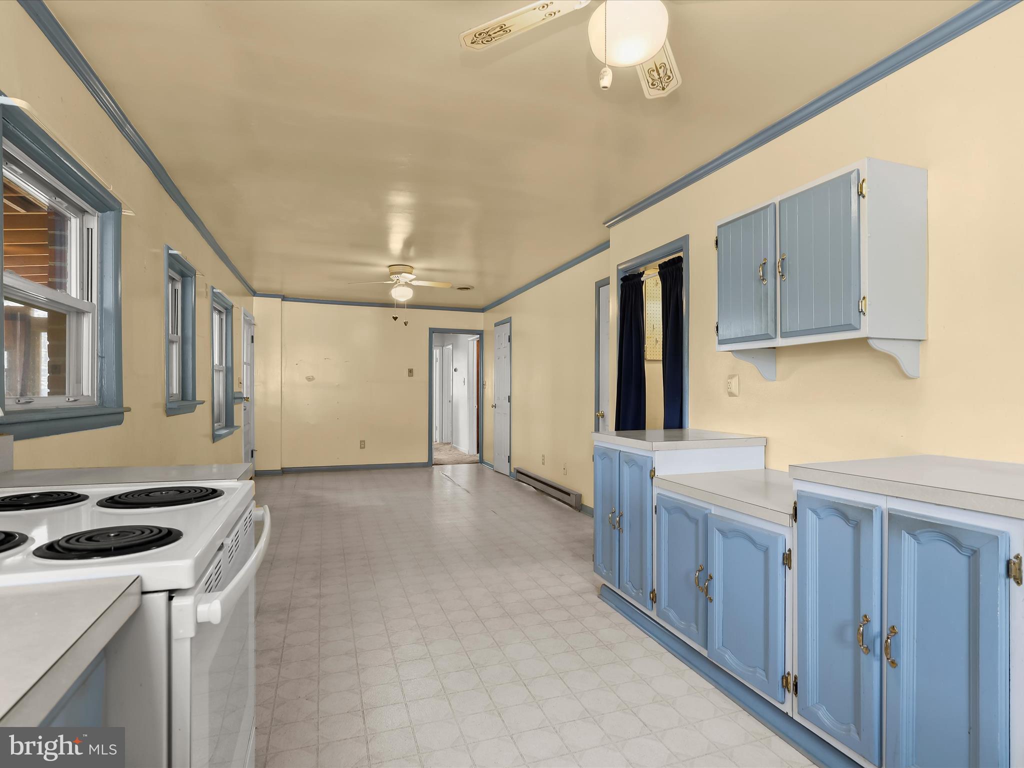 HONEYSUCKLE RIDGE - Residential