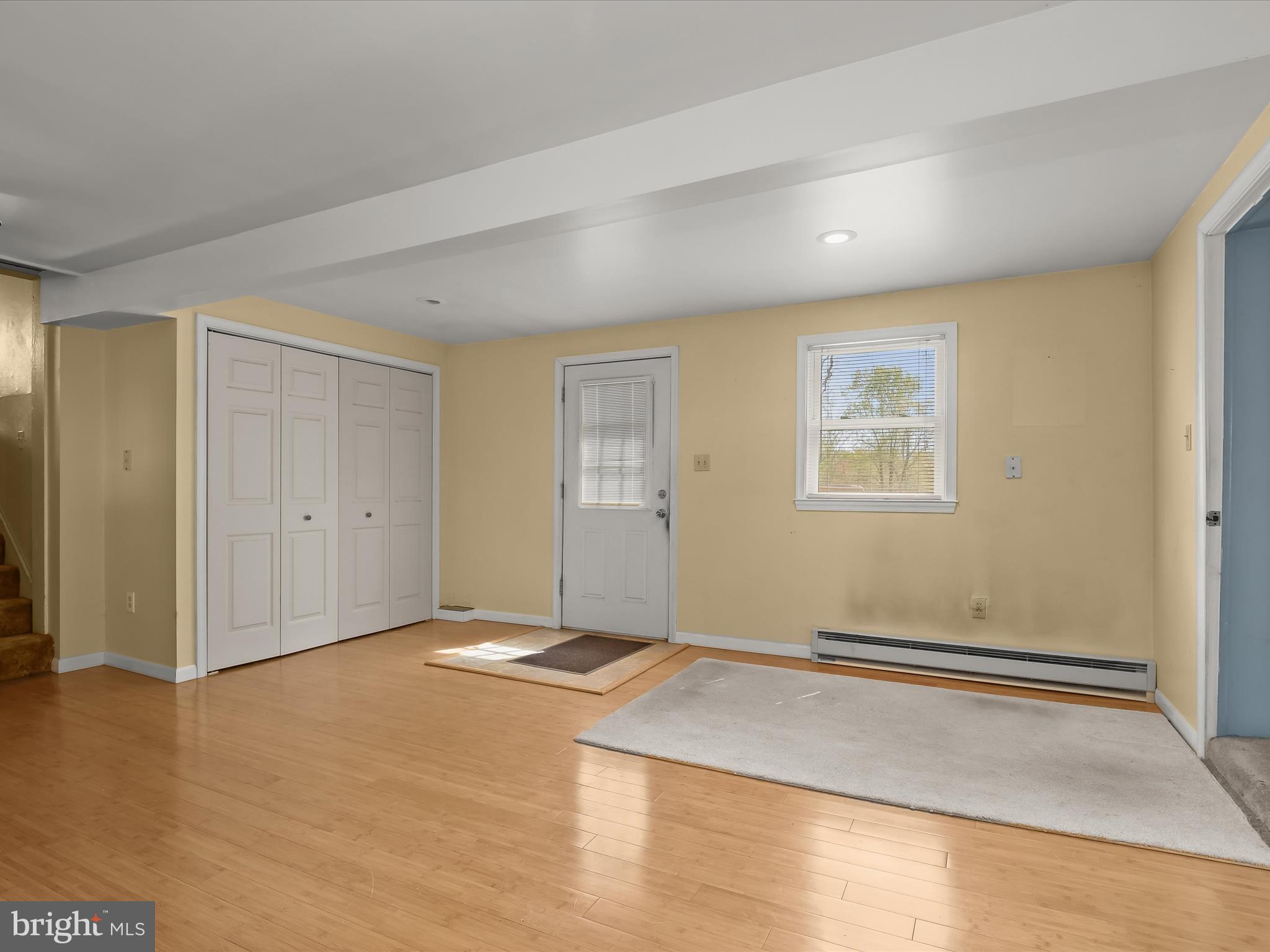 HONEYSUCKLE RIDGE - Residential