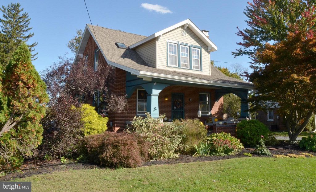 Photo of 2149 FRUITVILLE PIKE, LANCASTER, PA 17601 (MLS # PALA2025332)