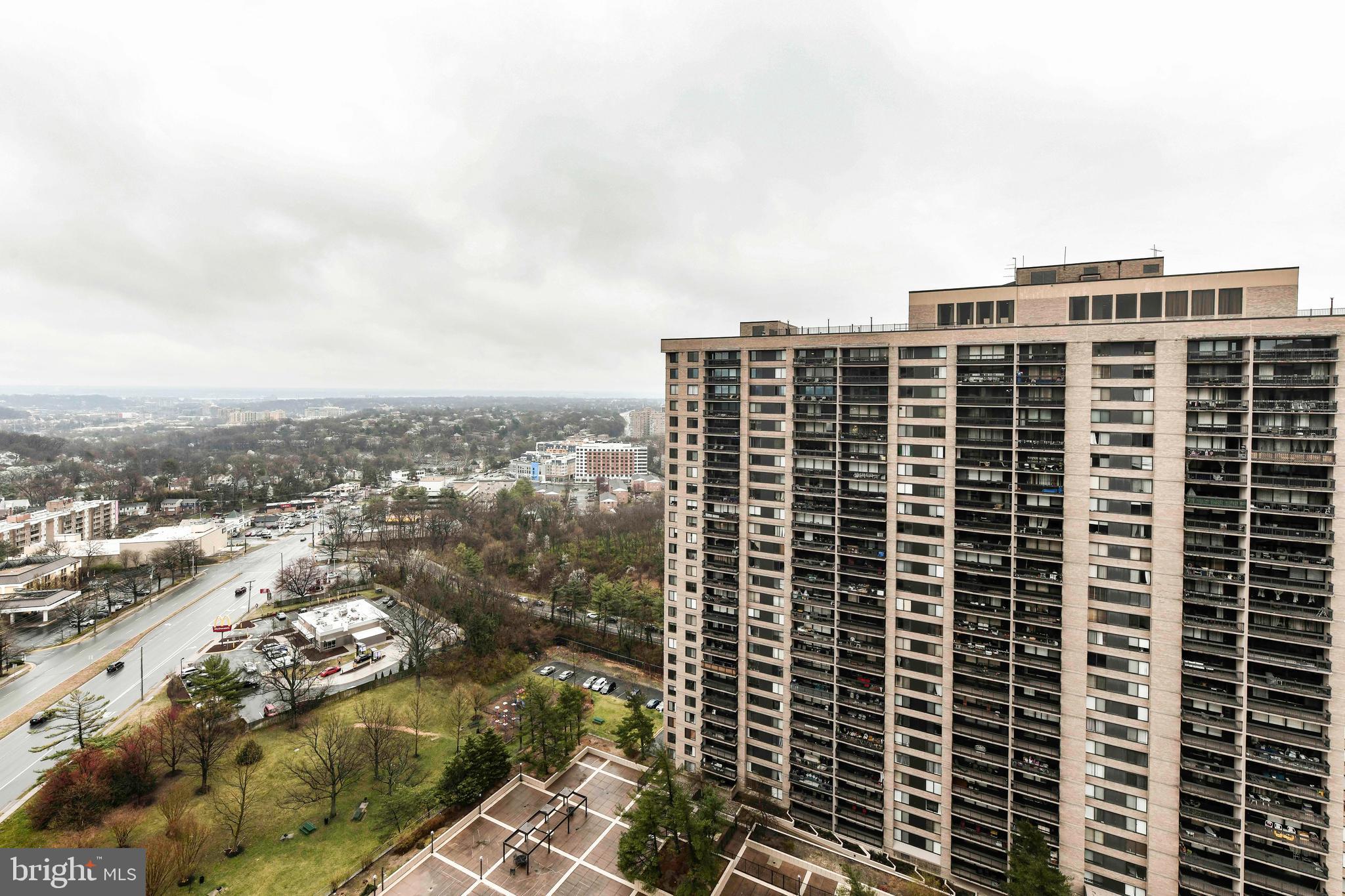SKYLINE PLAZA - Residential