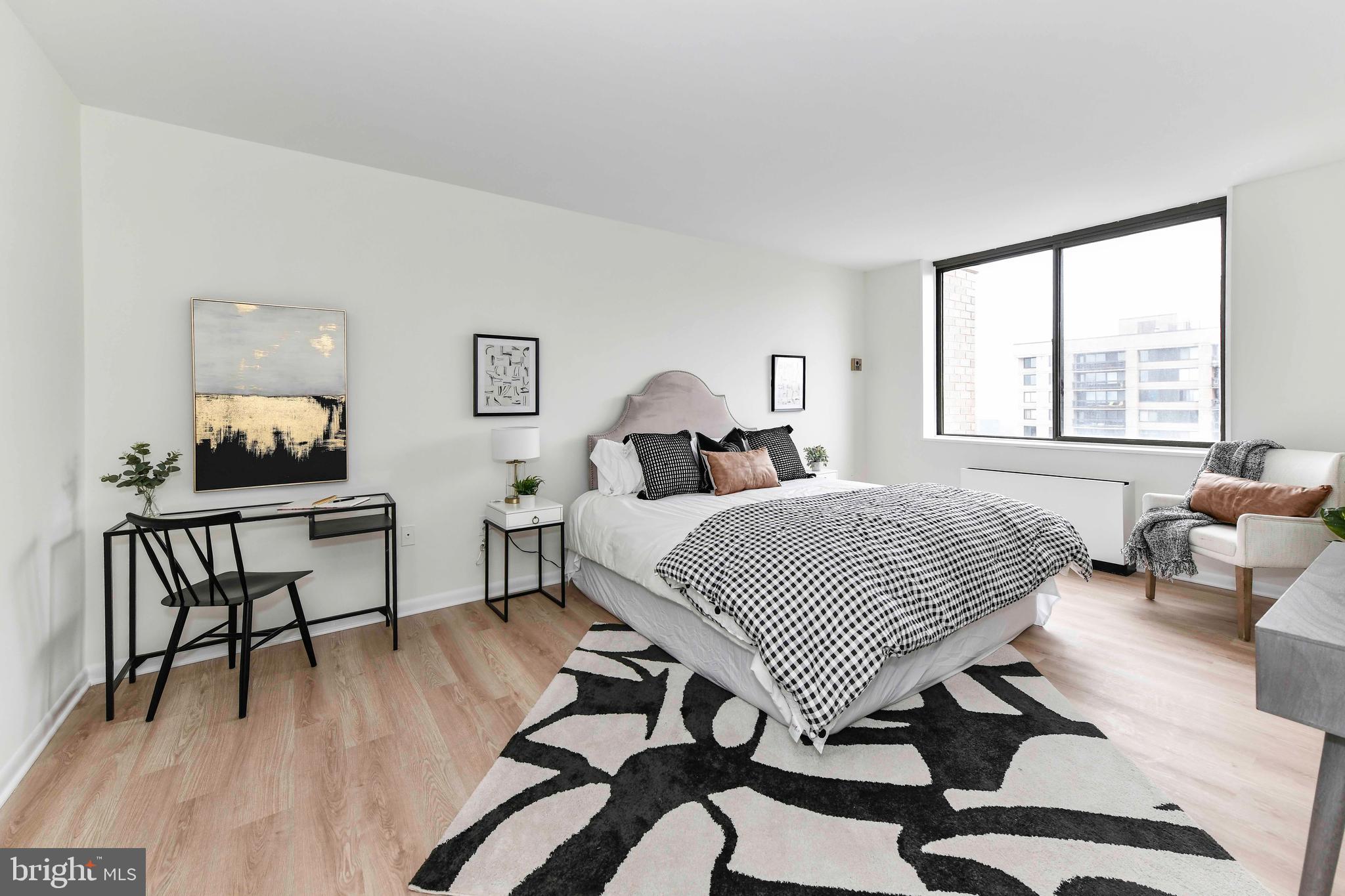 SKYLINE PLAZA - Residential