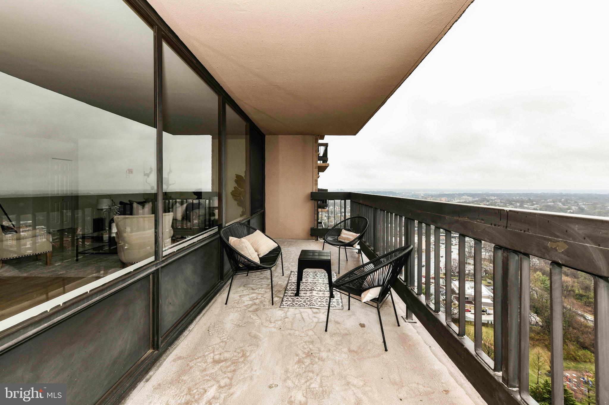 SKYLINE PLAZA - Residential