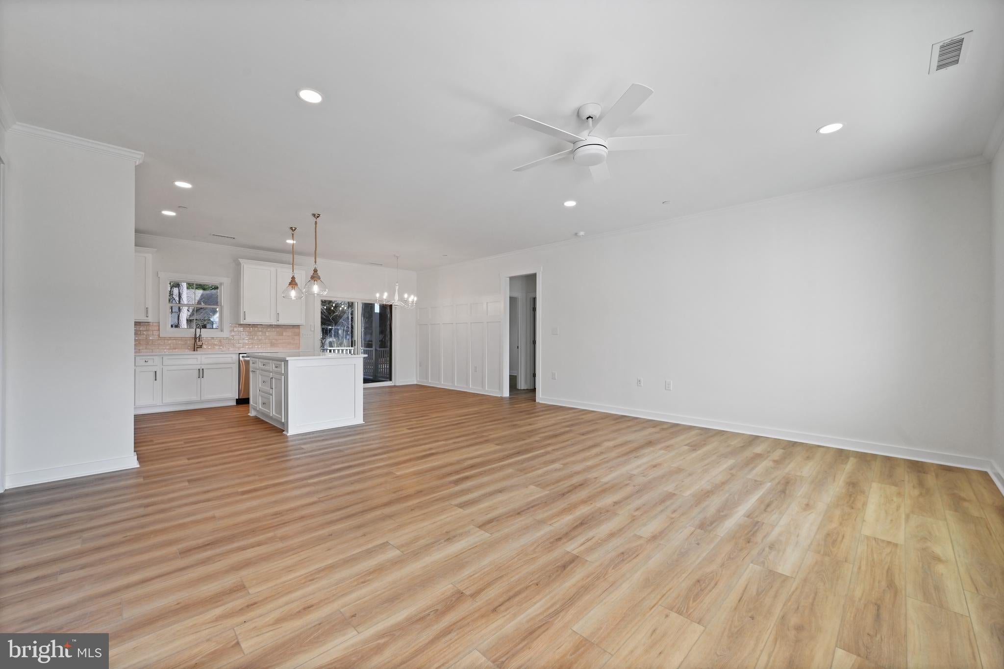 26242 ARROWWOOD COURT