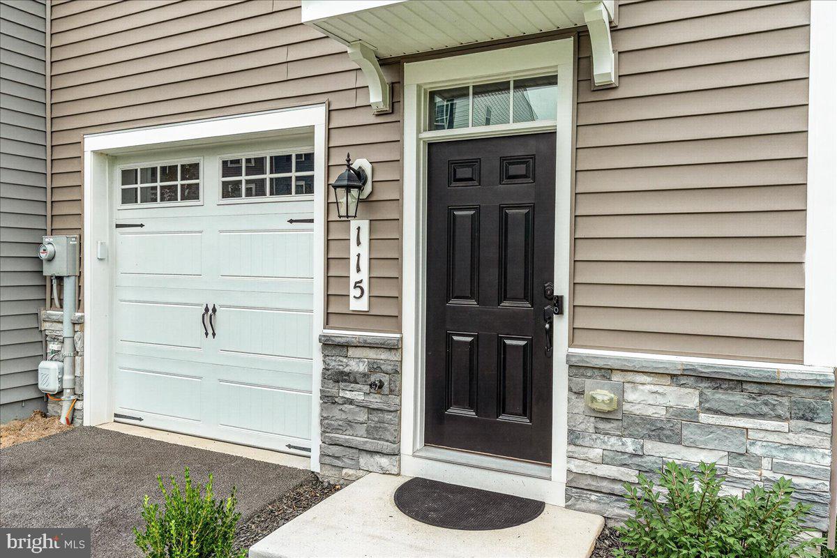 115 SPRING BANK WAY
