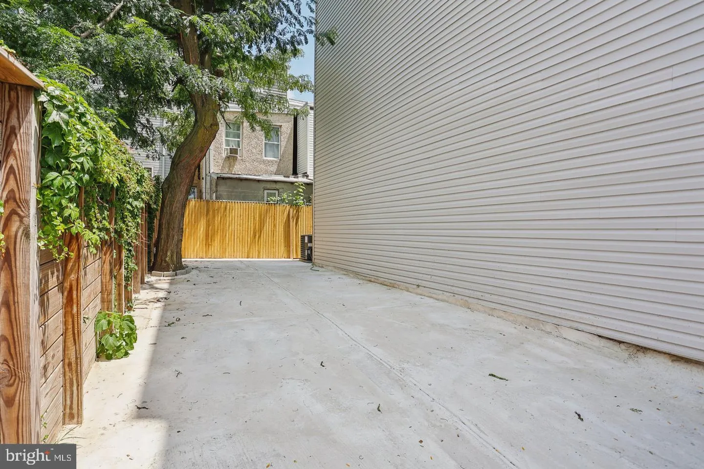 Additional image 4 of 2227 N Waterloo Street, Philadelphia, PA 19133