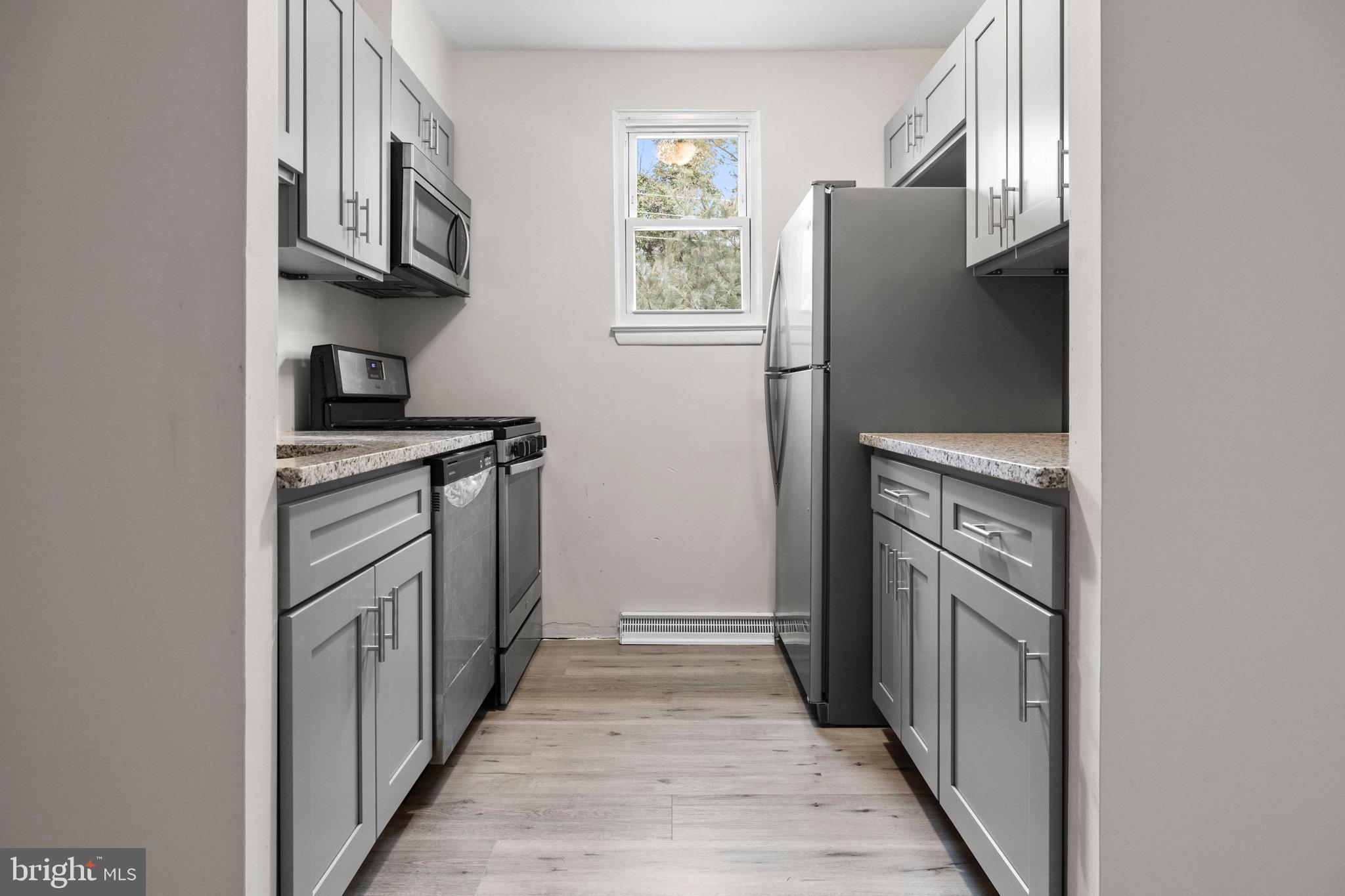 HIGHPOINTE CONDOMINIUM - Residential Lease