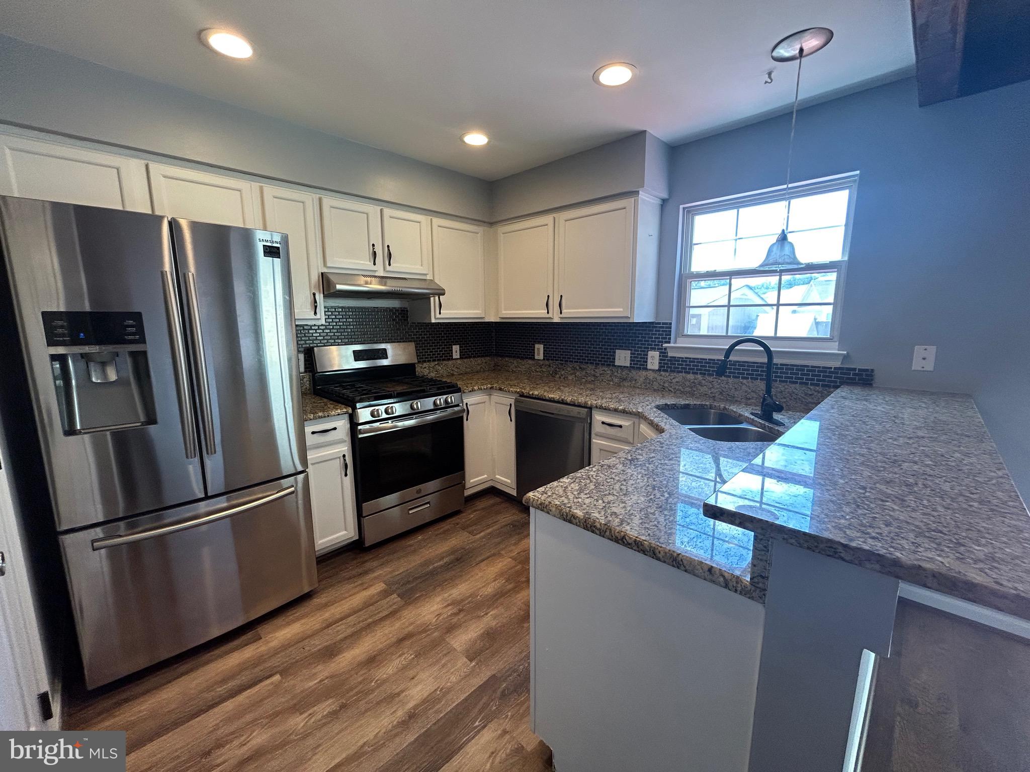 LIBERTY PLACE - Residential Lease